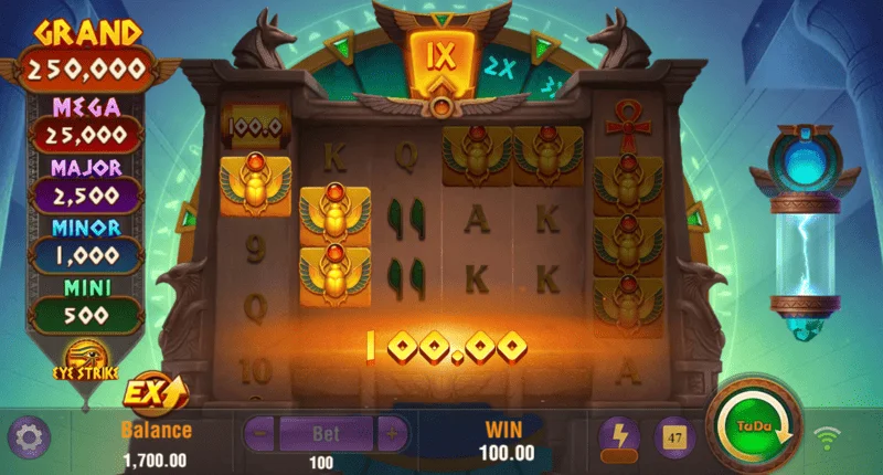 Eye Strike - winning combination in the base game